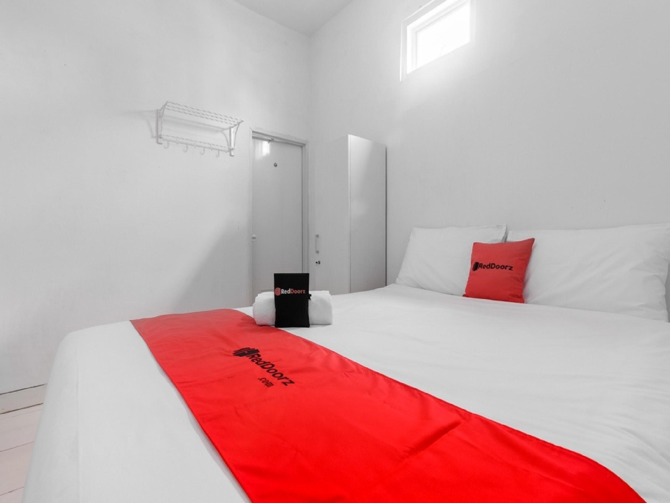 RedDoorz Plus near Taman Rasuna Menteng Jakarta Bagian luar foto